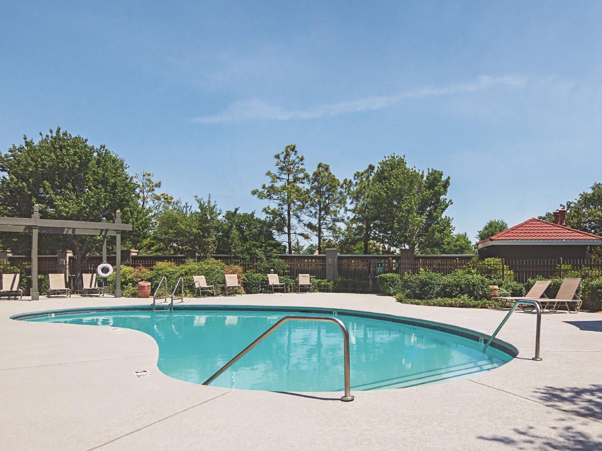 La Quinta By Wyndham Atlanta Alpharetta Hotel Exterior foto
